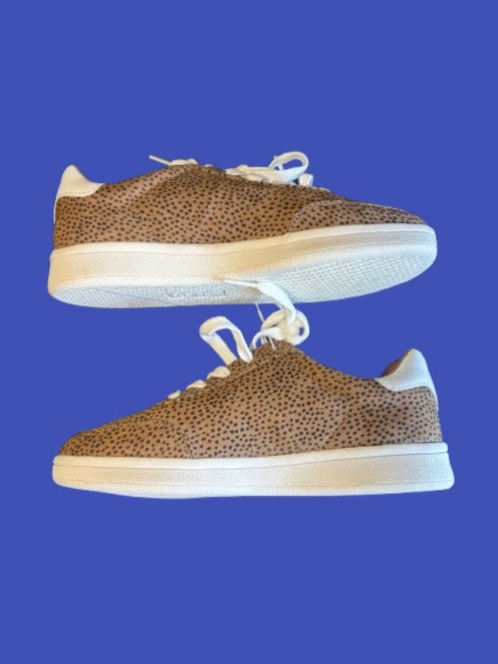 Old Navy Tan Spotted Lace-Up Athletic Sneakers